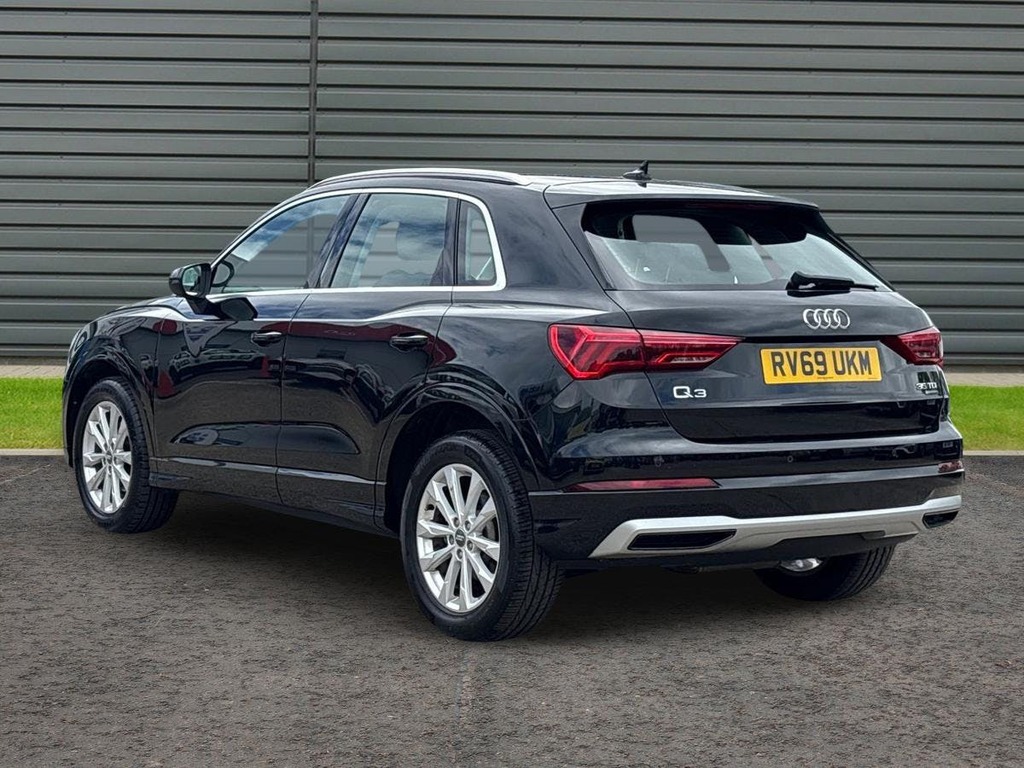 Audi Q3 2.0 Tdi 35 Sport Suv Quattro RV69UKM Black #5