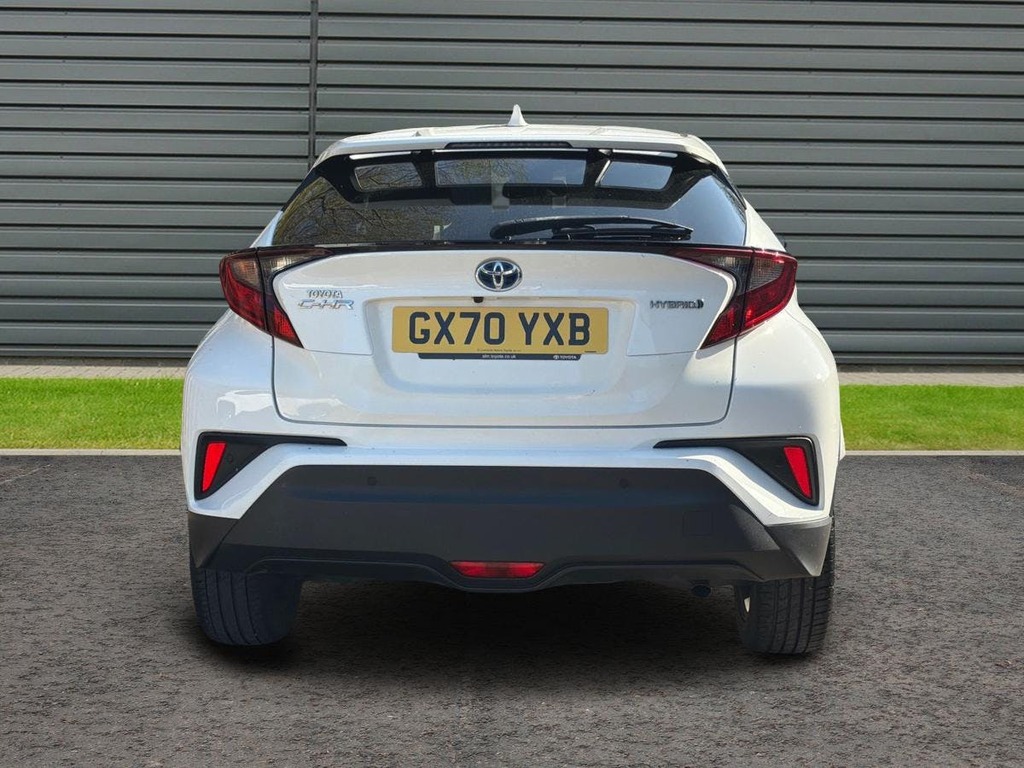 Toyota C-Hr 1.8 Vvt-h Design Suv Hybrid Cvt White #4