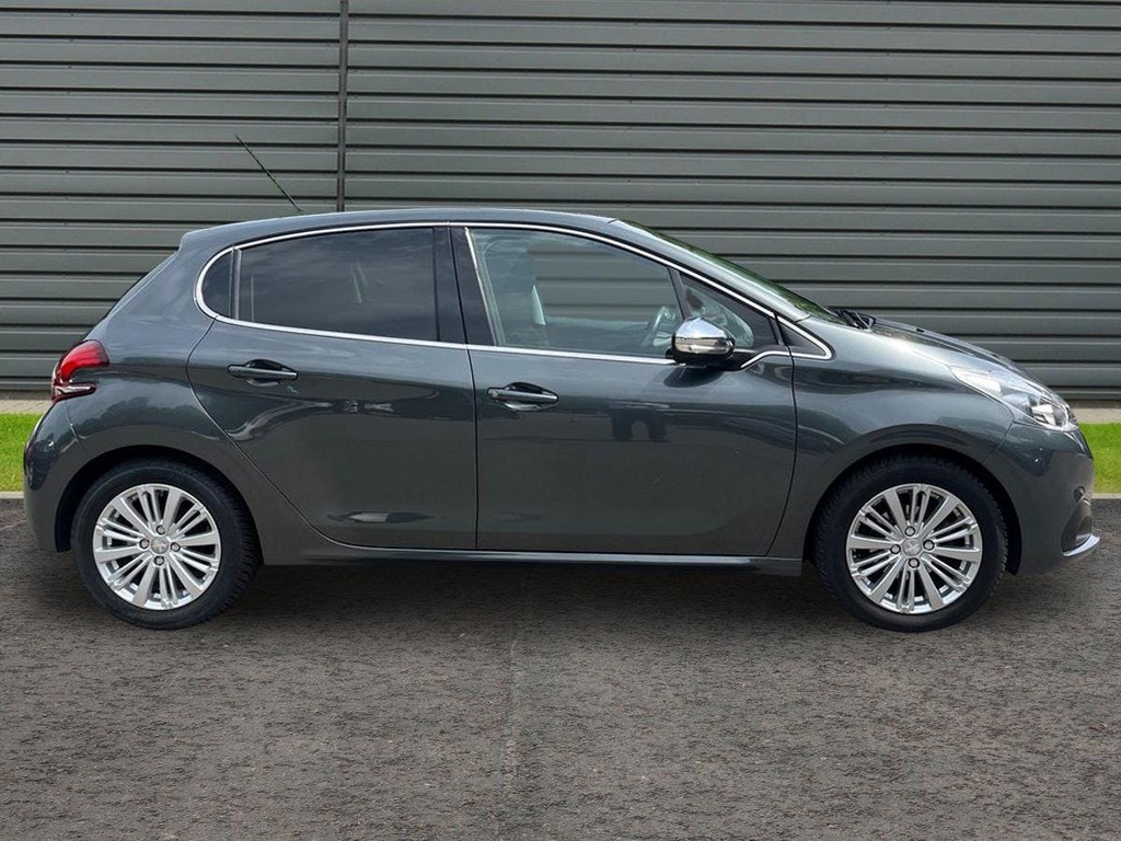 Peugeot 208 1.2 Puretech Allure Hatchback RK67FPU Grey #2