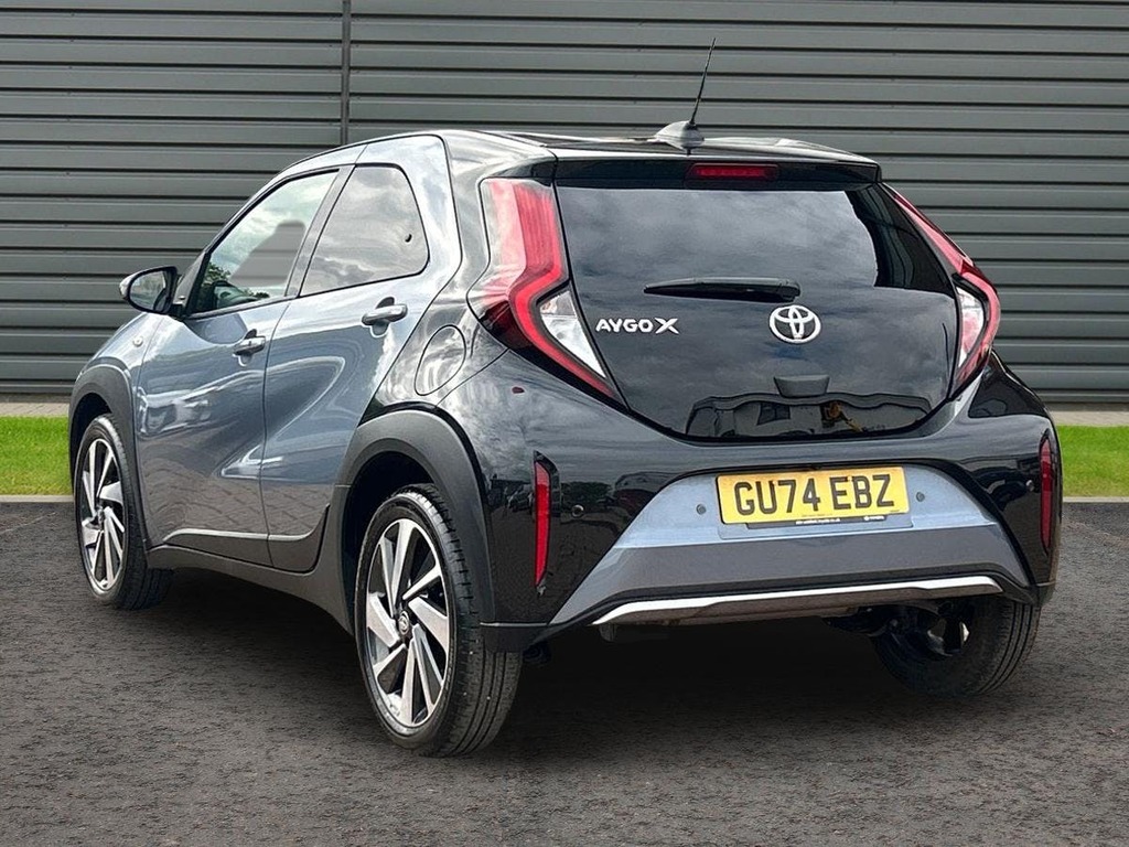 Toyota Aygo X 1.0 Vvt I Exclusive Hatchback X Shift GU74EBZ White #5