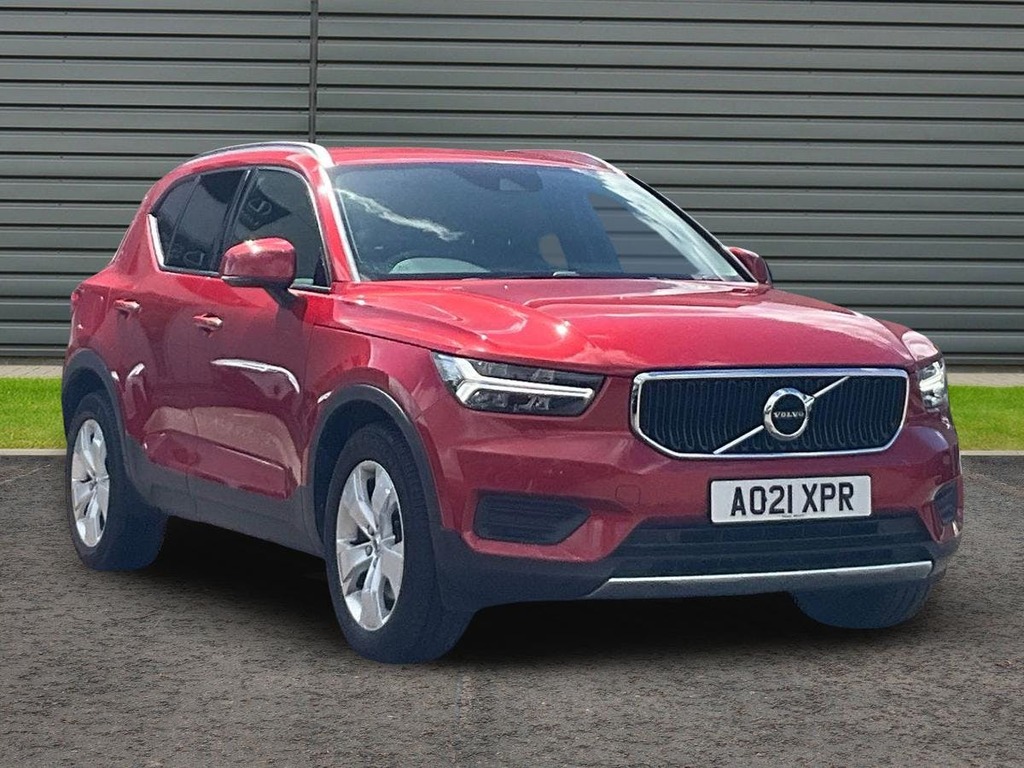 Volvo XC40 2.0 B4 Mhev Momentum Suv Hybrid Aw Red