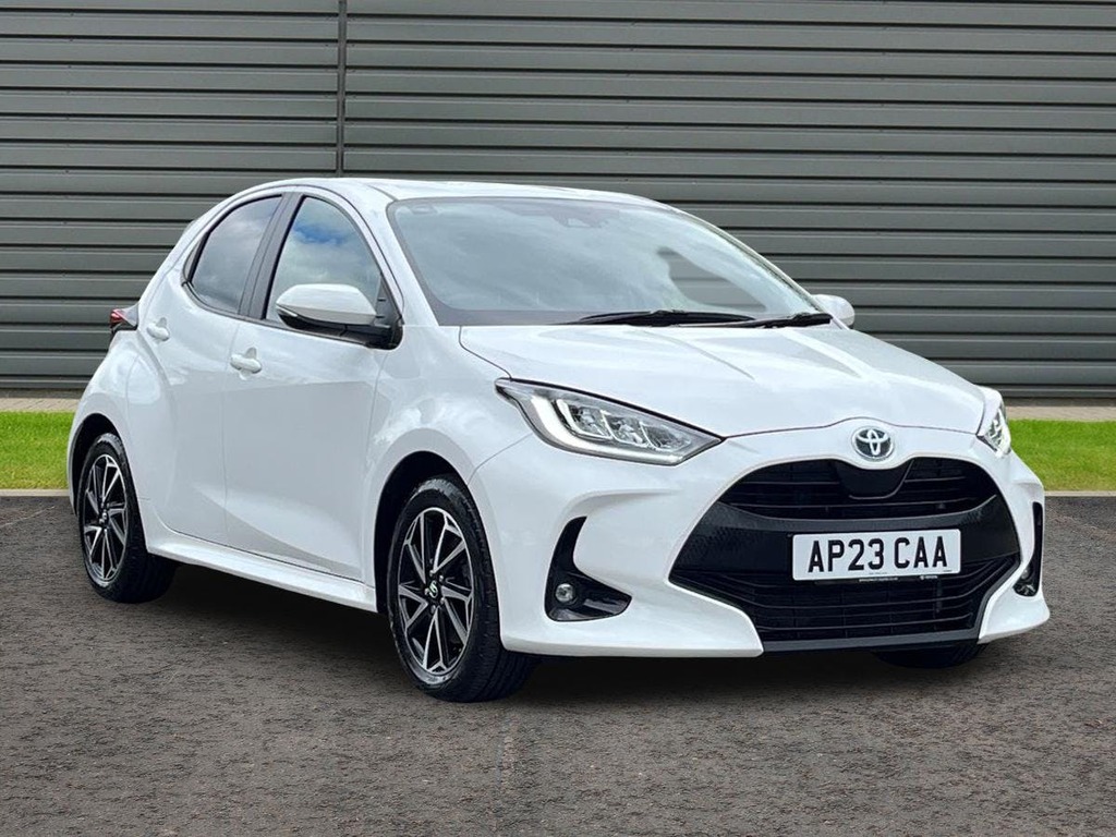 Toyota Yaris 1.5 Vvt-h Design Hatchback Hybrid E Cvt White