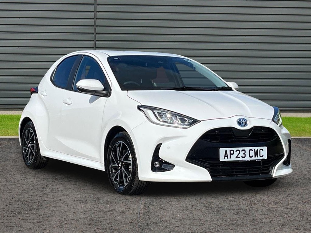 Toyota Yaris 1.5 Vvt-h Design Hatchback Hybrid E Cvt White
