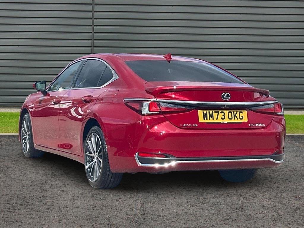 Lexus ES 2.5 300H Saloon Hybrid E Cvt WM73OKG Red #5