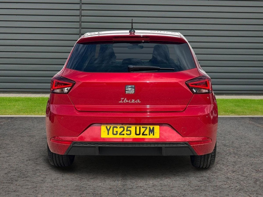 Seat Ibiza 1.0 Tsi Xcellence Hatchback Dsg YG25UZM Red #4
