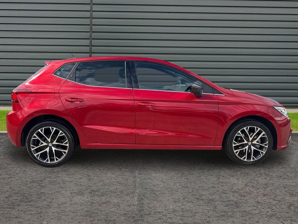 Seat Ibiza 1.0 Tsi Xcellence Hatchback Dsg YG25UZM Red #2