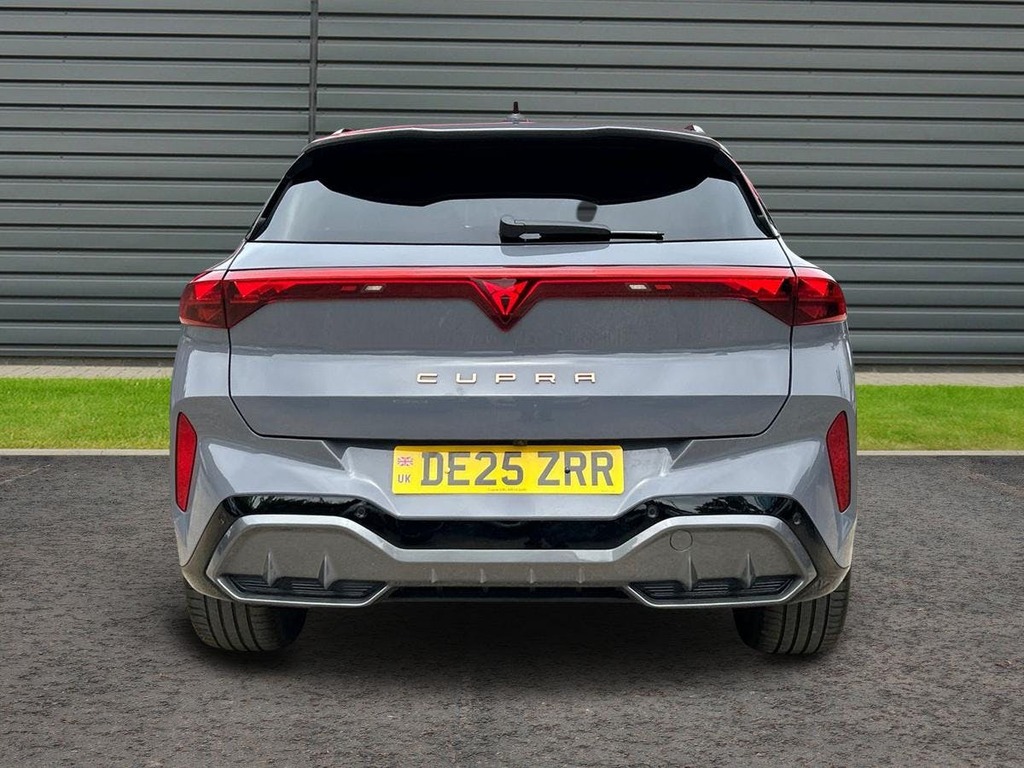 Cupra Terramar 1.5 Etsi V2 Suv Hybrid Dsg DE25ZRR Grey #4