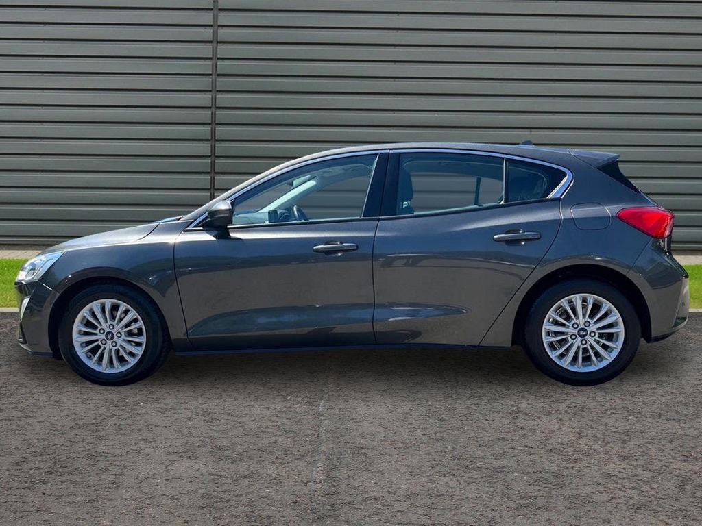 Ford Focus 1.0T Ecoboost Titanium Hatchback GP68CDN Grey #5