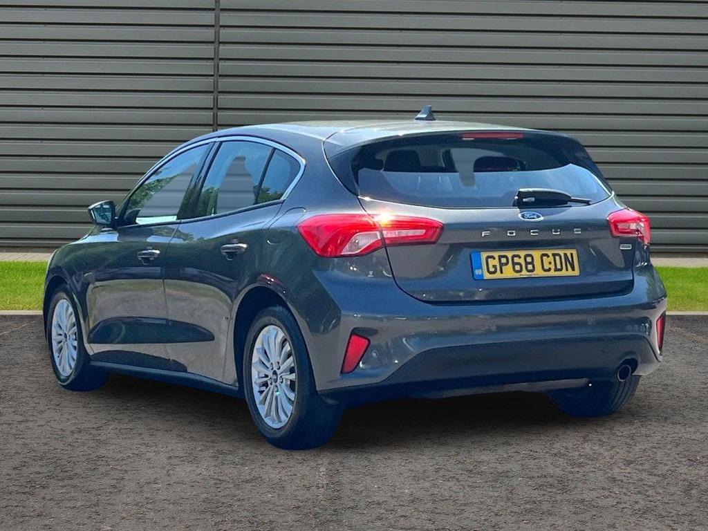 Ford Focus 1.0T Ecoboost Titanium Hatchback GP68CDN Grey #6
