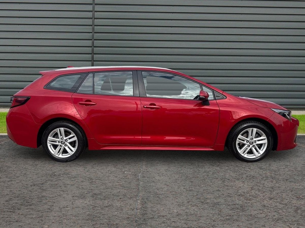 Toyota Corolla 1.8 Vvt-h Icon Touring Sports Hybrid C Red #2