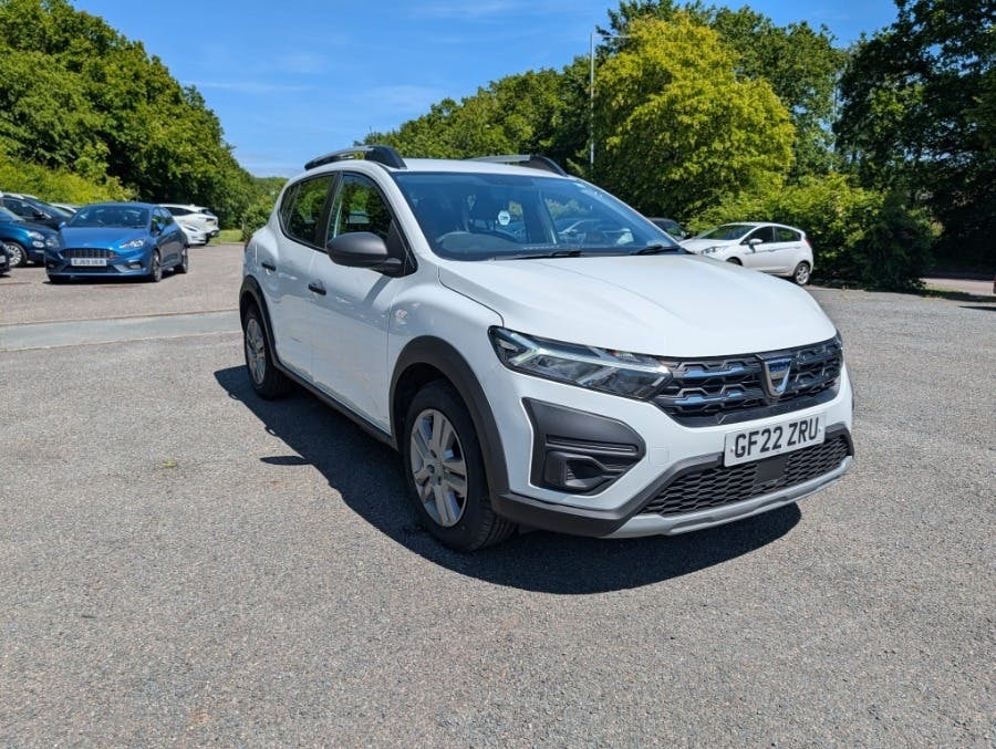 Dacia Sandero Stepway 1.0 Tce Essential Hatchback White