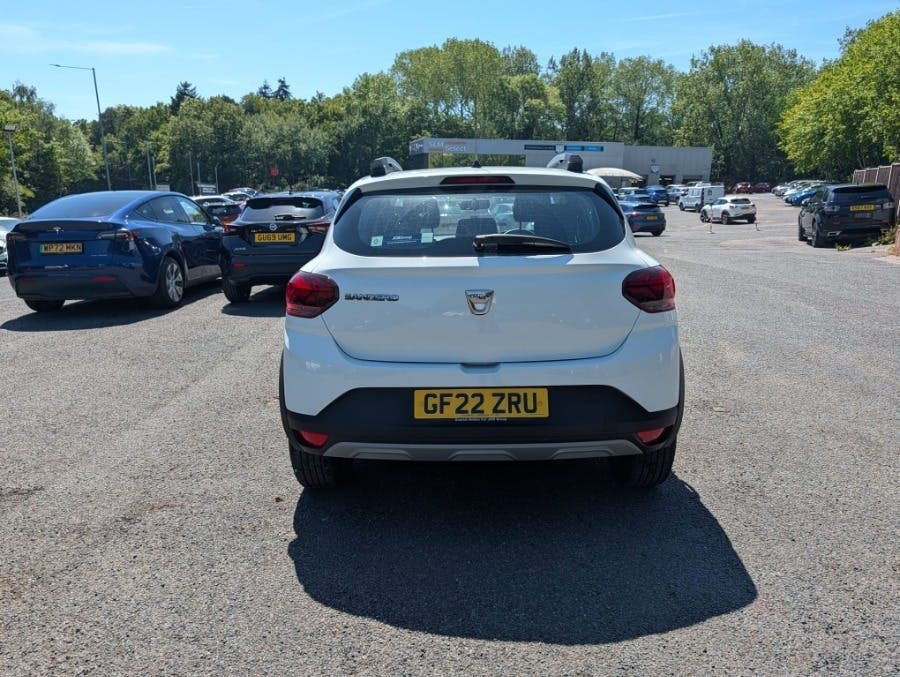 Dacia Sandero Stepway 1.0 Tce Essential Hatchback GF22ZRU White #4