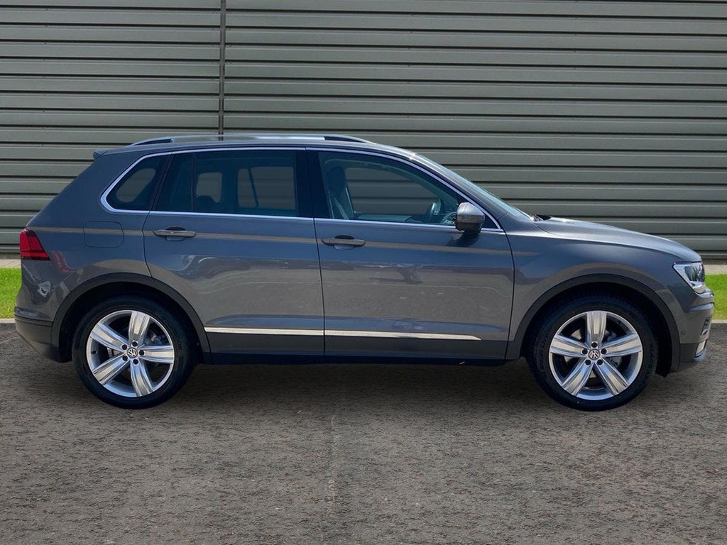 Volkswagen Tiguan 2.0 Tdi Match Suv Grey #2