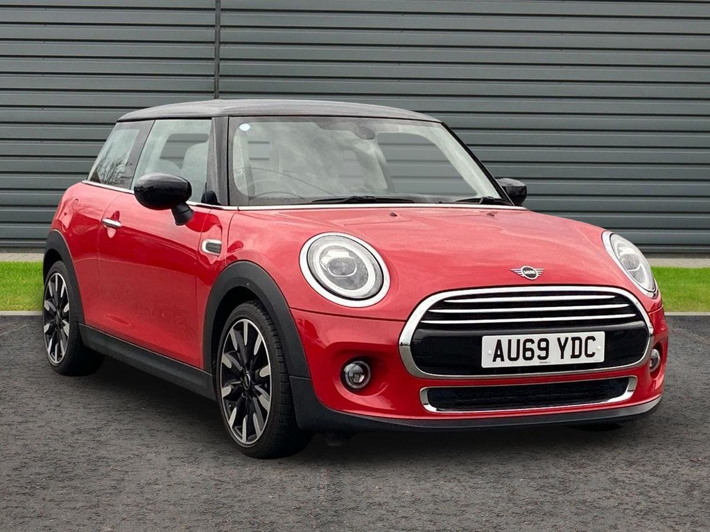 Mini Hatch 1.5 Cooper Exclusive Hatchback Steptron Red
