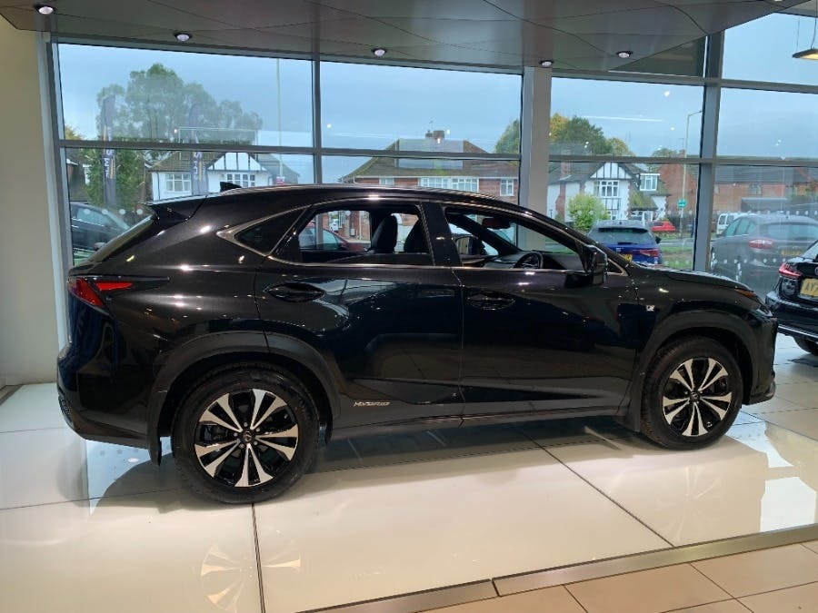 Lexus NX 2.5 300H F Sport Suv Hybrid E Cvt 4Wd Black #3