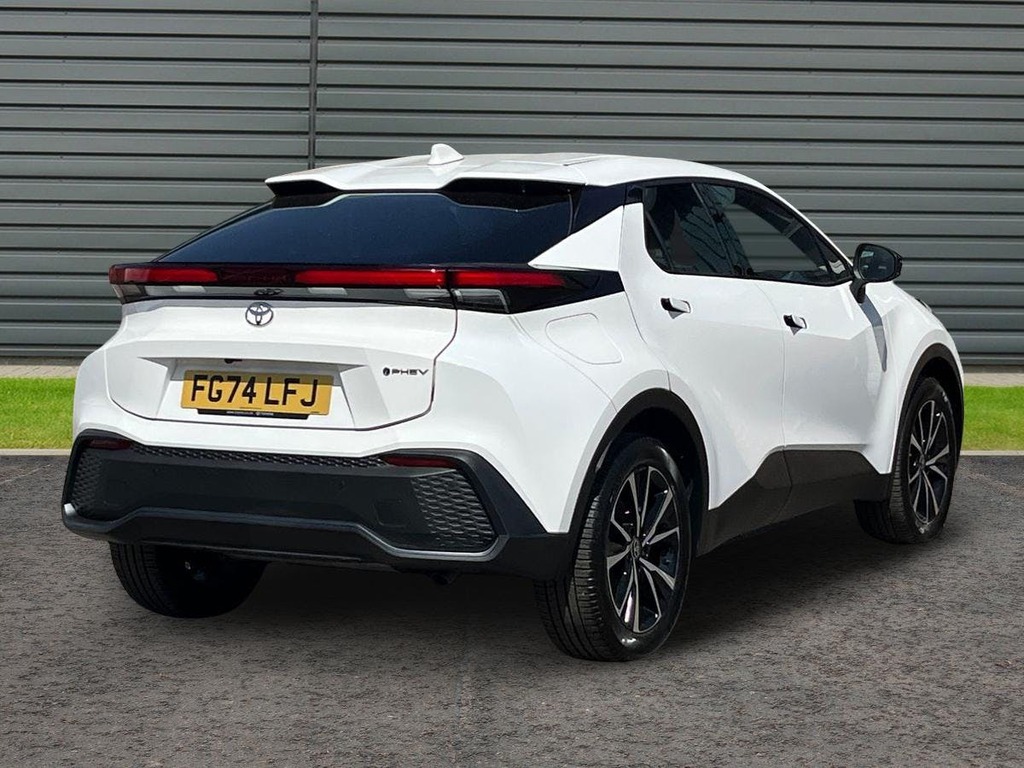 Toyota C-Hr 2.0 Vvt 13.6Kwh Design Suv Plug In Hybr White #3