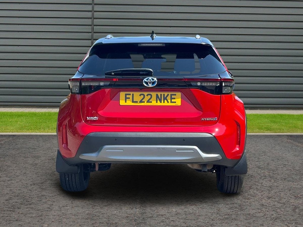 Toyota Yaris Cross 1.5 Vvt-h Premiere Edition Suv Hybrid E Black #4