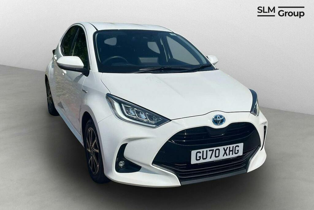 Toyota Yaris 1.5 Vvt-h Design Hatchback Hybrid E Cvt White