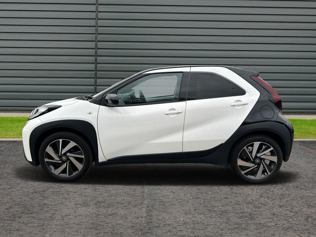 Toyota Aygo X 1.0 Vvt I Edge Hatchback X Shift AP73PGZ White #6