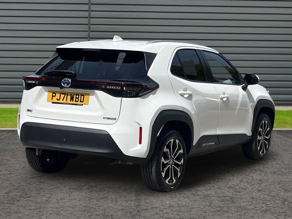 Toyota Yaris Cross 1.5 Vvt-h Design Suv Hybrid E Cvt White #3