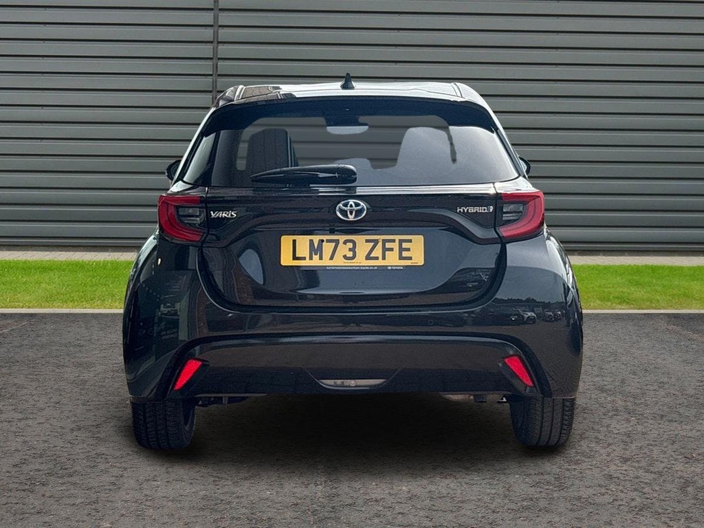 Toyota Yaris 1.5 Vvt-h Excel Hatchback Hybrid E Cvt LM73ZFE Black #4