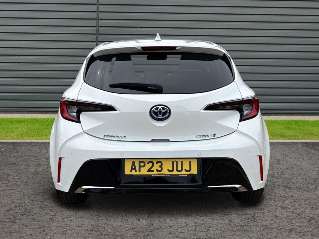 Toyota Corolla 1.8 Vvt-h Design Hatchback Hybrid Cvt AP23JUJ White #4