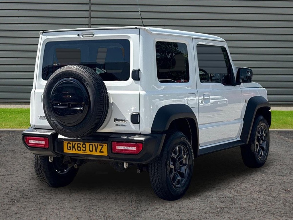 Suzuki Jimny 1.5 Sz5 Suv Allgrip White #3