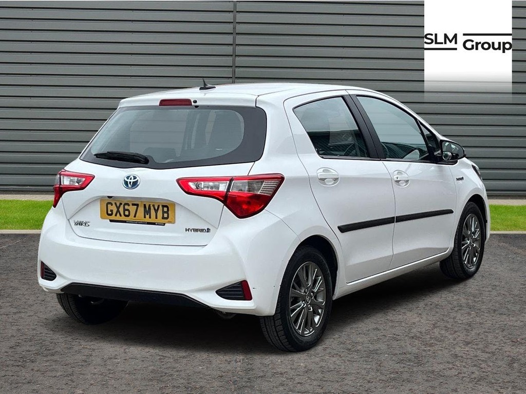 Toyota Yaris 1.5 Vvt-h Icon Tech Hatchback Hybrid E GX67MYB White #3