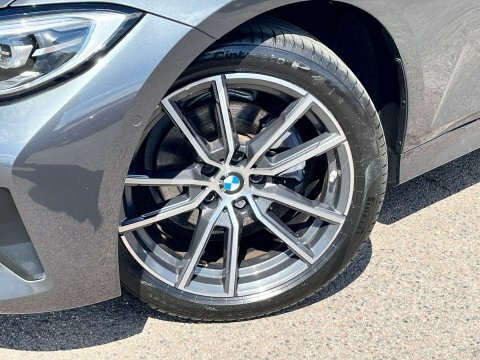 BMW 3 Series Saloon GU21TZN Grey #3