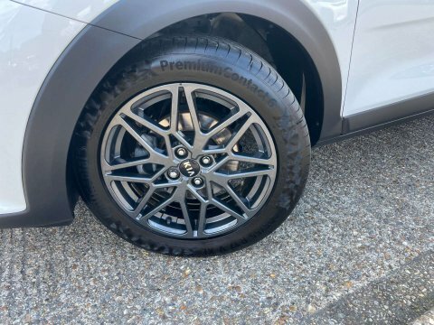 Kia Stonic Stonic Maxx LD70CUW White #3