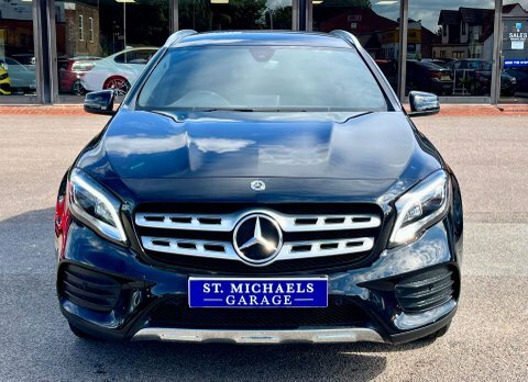 Mercedes-Benz GLA Class Suv CV20JZD Black #5