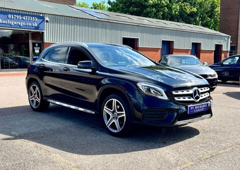 Mercedes-Benz GLA Class Suv CV20JZD Black #4