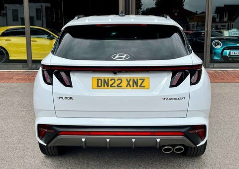 Hyundai Tucson Suv DN22XNZ White #6