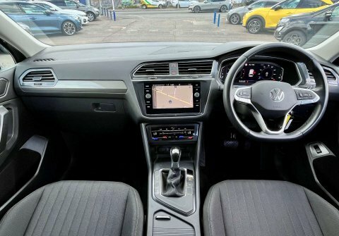 Volkswagen Tiguan Suv EJ72ZHZ Grey #2