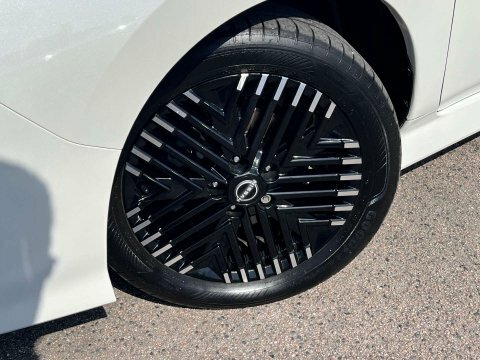 Nissan Leaf Hatchback GK73HGE White #3