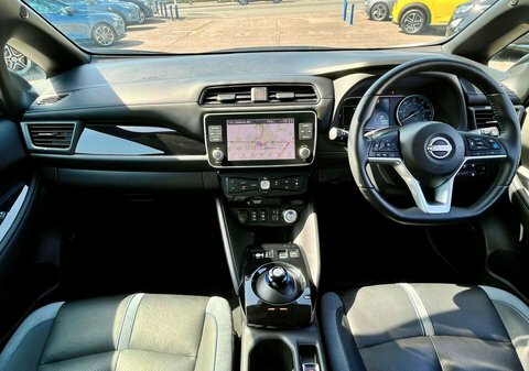 Nissan Leaf Hatchback GK73HGE White #2