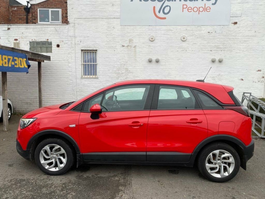 Vauxhall Crossland X 1.2L Se SE19YUW Red #4
