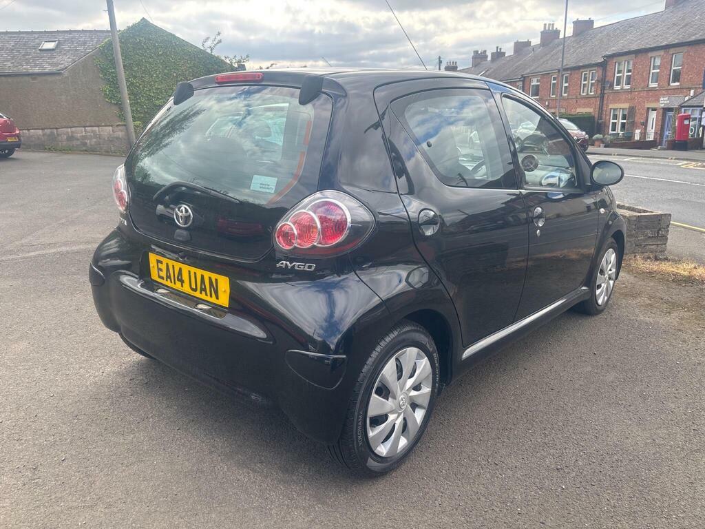 Toyota Aygo 1.0 Vvt-i Move Euro 5 EA14UAN Black #4