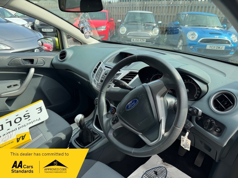 Ford Fiesta Style Plus EO59OHD Green #5
