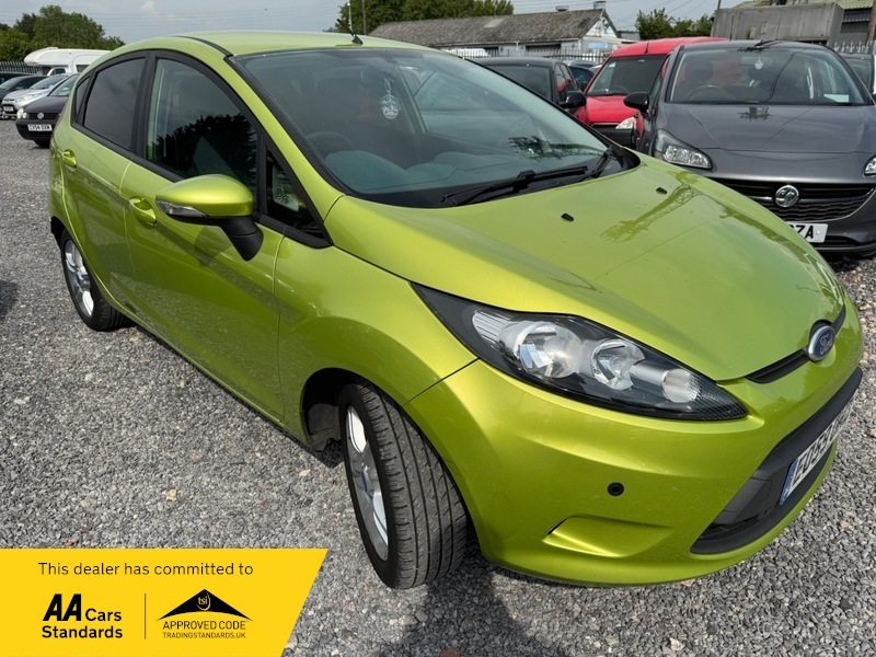 Ford Fiesta Style Plus EO59OHD Green #4