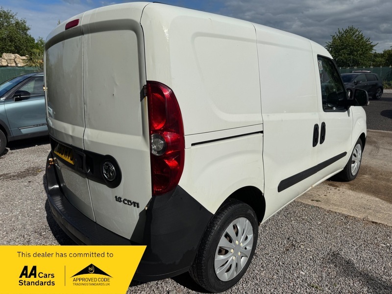 Vauxhall Combo 2300 L1h1 Cdti S White #3