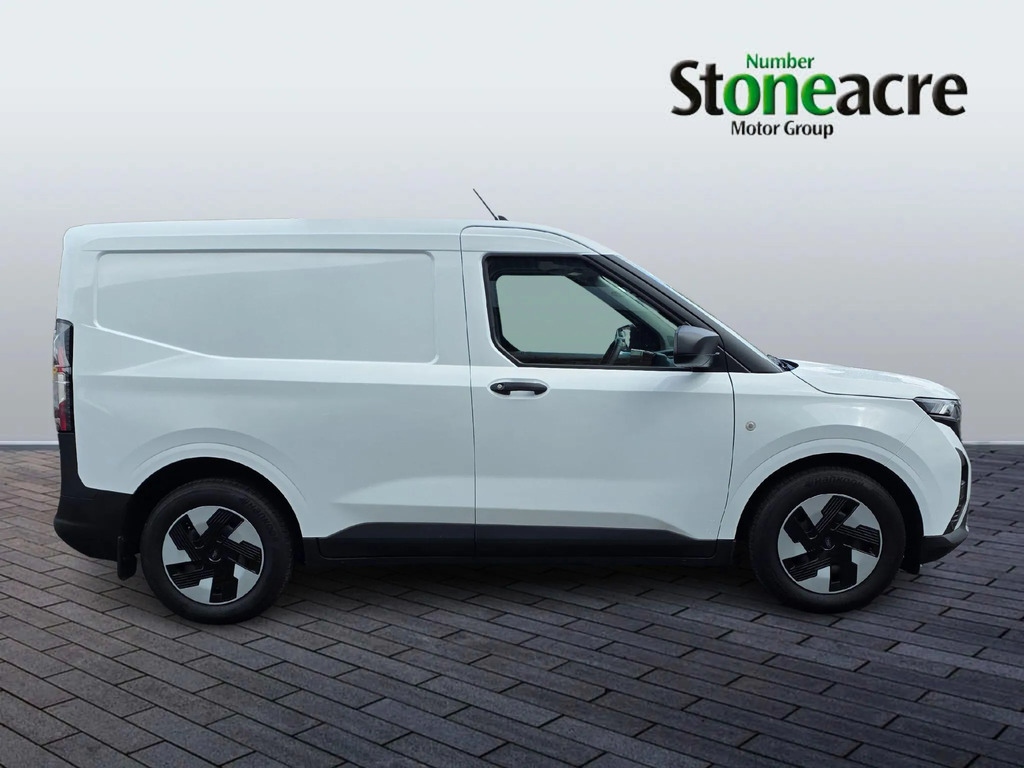 Ford Transit Courier 43Kwh Trend Swb YA25WND  #2