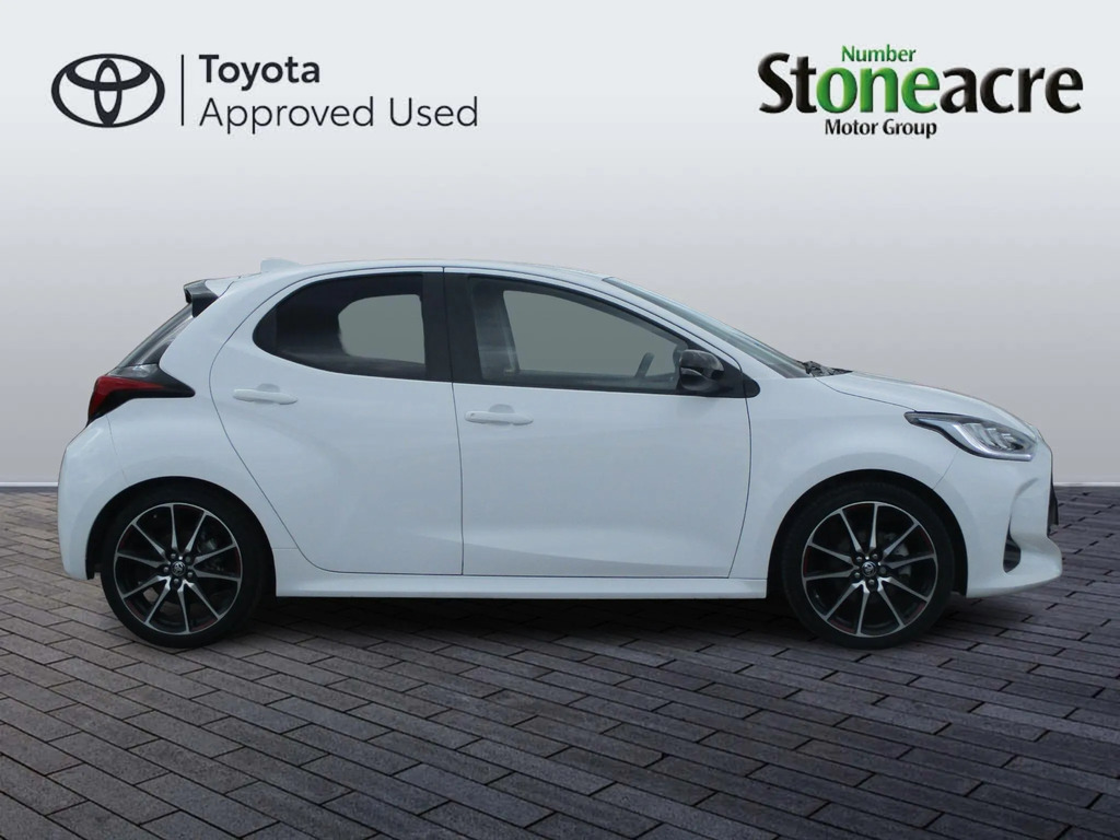 Toyota Yaris 1.5 Hybrid Gr Sport ND72KJK #2