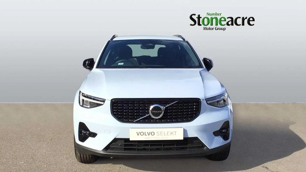 Volvo XC40 2.0 B3p Plus Dark NL26HVG #3