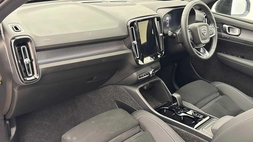 Volvo XC40 2.0 B4 Mhev Ultra Black Edition Dct Euro 6 S WF25FFJ #6