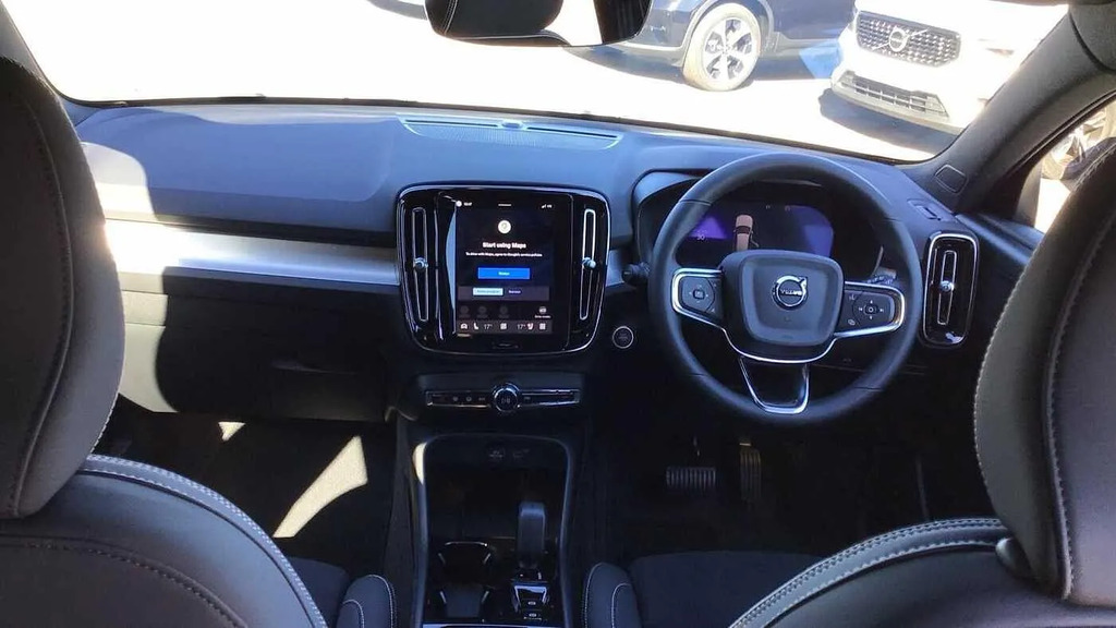 Volvo XC40 2.0 B3p Plus Dark #6
