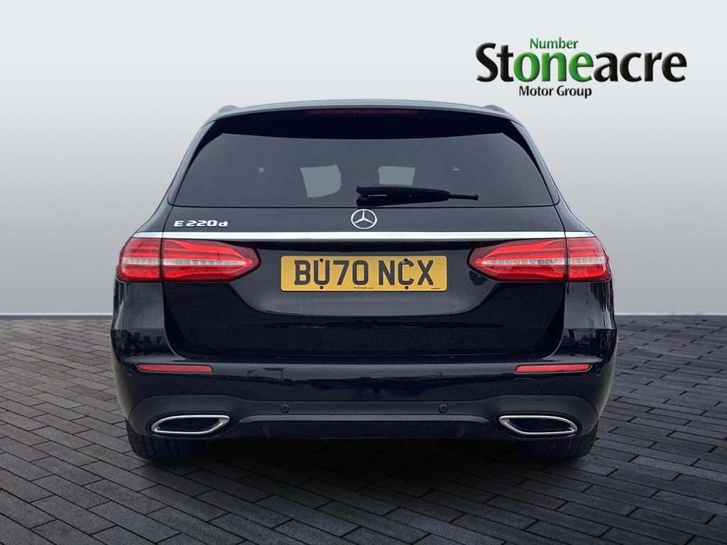 Mercedes-Benz E Class 2.0 E220d Amg Line Night Edition Premium Plus G- BU70NCX #4