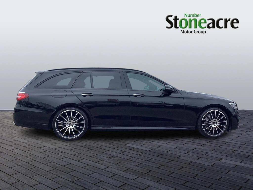 Mercedes-Benz E Class 2.0 E220d Amg Line Night Edition Premium Plus G- BU70NCX #2