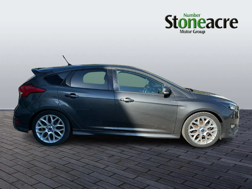 Ford Focus 1.0T Ecoboost St-line Euro 6 Ss OW67FDN #2