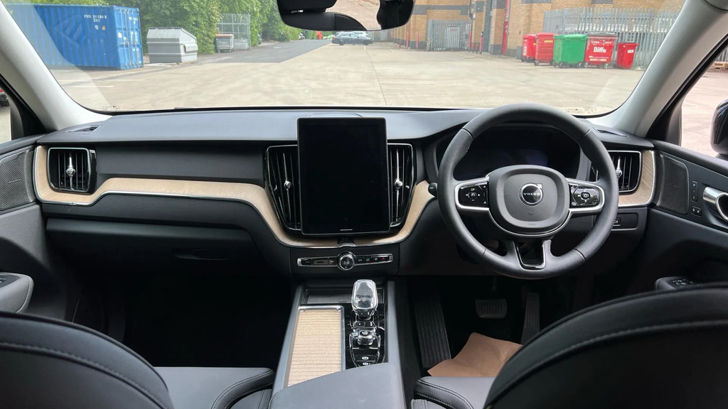 Volvo XC60 2.0 B5 Mhev Plus Pro Awd Euro 6 Ss RF25AZG #5
